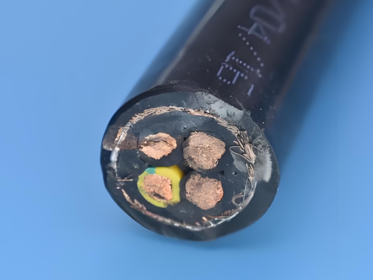 電線電纜生產(chǎn)工藝流程和結(jié)構(gòu)越復(fù)雜，疊加的層次就越多.jpg